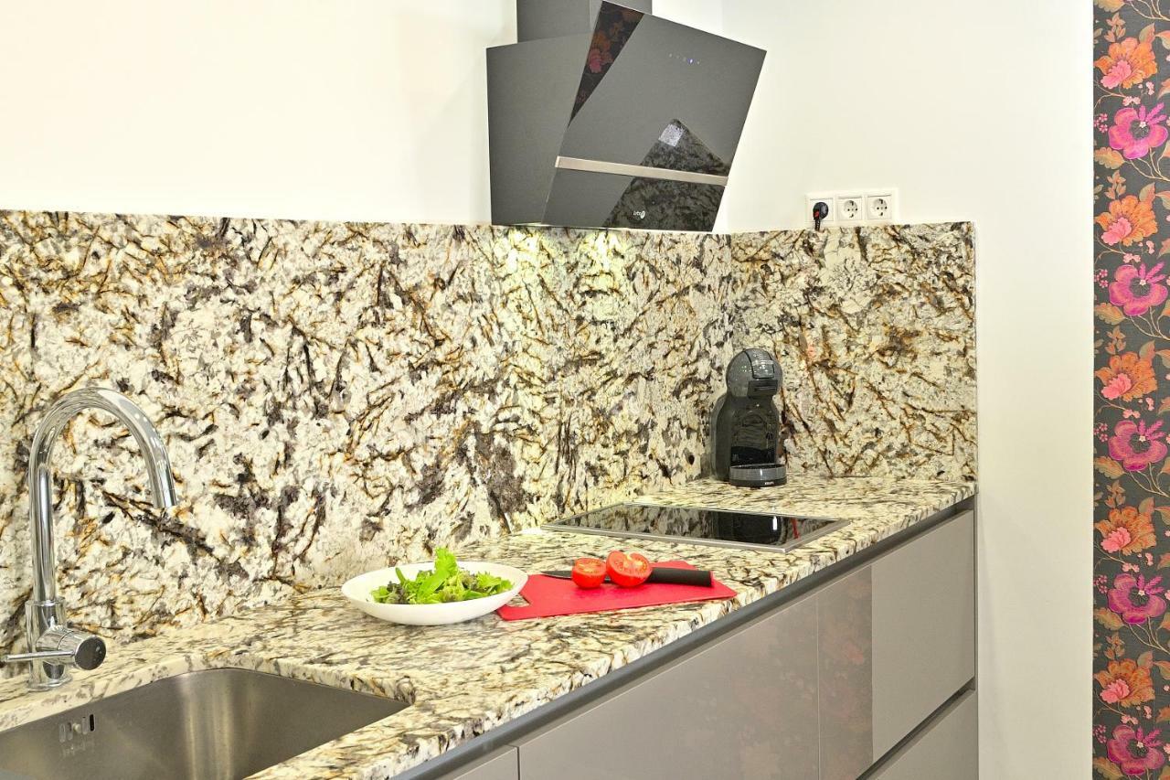 Myflats Plaza Apartment Alicante Exterior photo